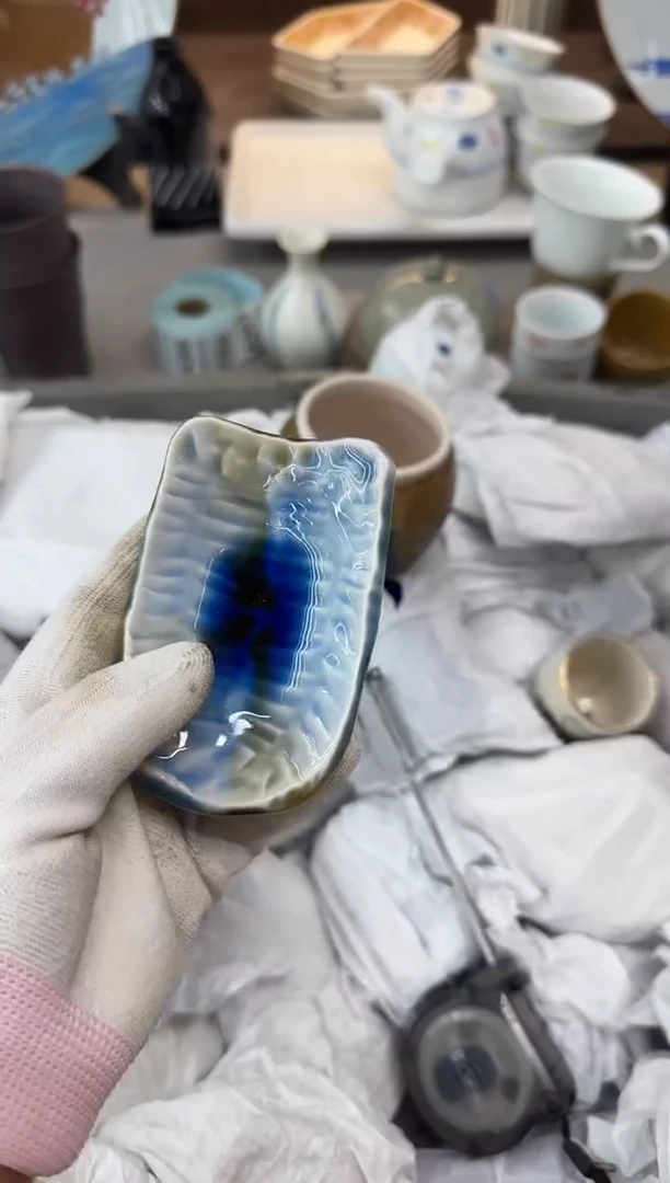 瓷片桃**酱瓷器瓷器瓷器瓷器