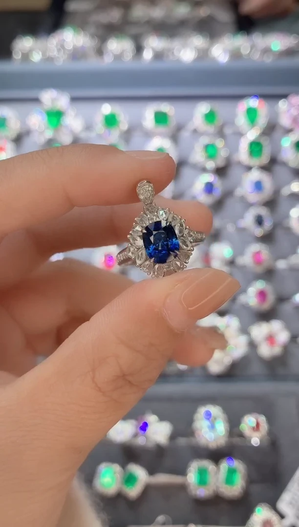 戒指+吊坠两用款蓝宝石18K金镶嵌-2.13克拉