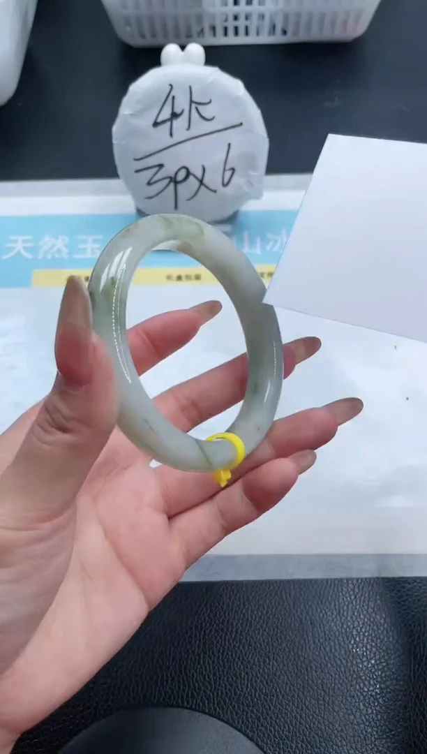 【闪购商品】石英质玉手镯未镶嵌25S83-60