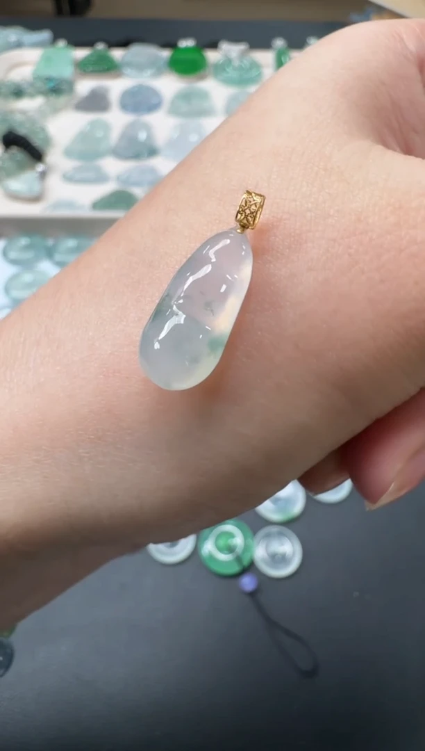 吊坠(不含链)18K金镶嵌翡翠C103|580