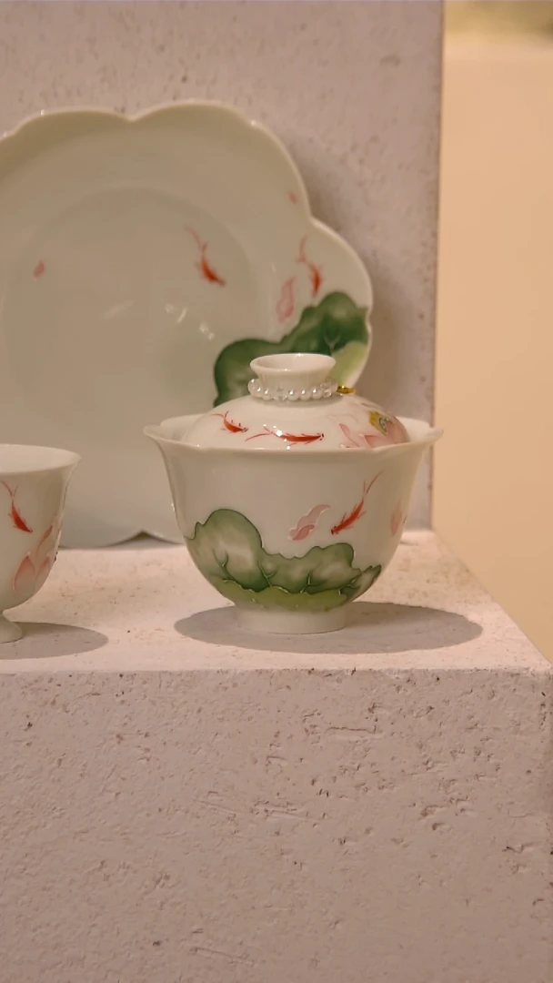 明知山志-荷漾鱼影-念露盖碗(品牌黑盒)