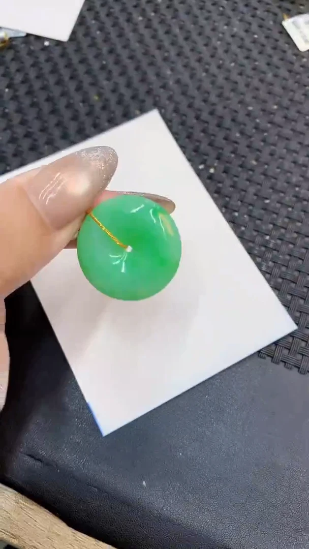 颈饰未镶嵌翡翠1