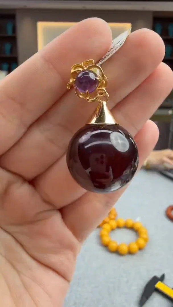 琥珀颈饰未镶嵌595秒拍号 假一罚三