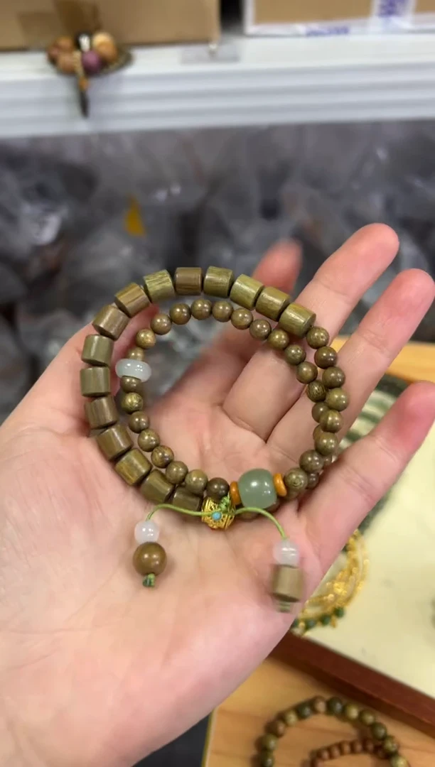 【闪购商品】维腊木（绿檀）无事牌绿檀木原款设计款双圈[279]