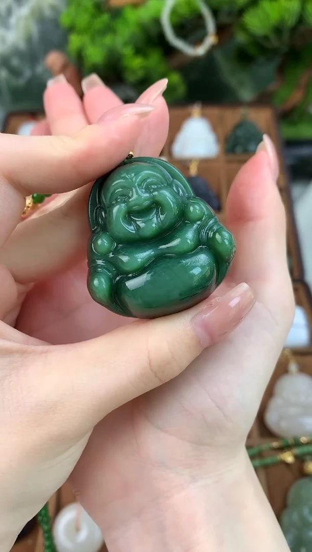 颈饰未镶嵌和田玉吊坠40mm