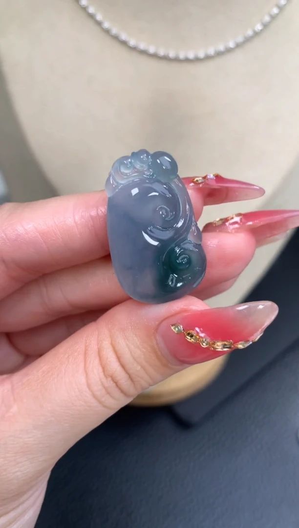 未镶嵌定制翡翠如意