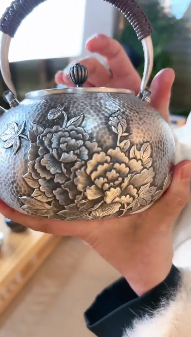 【闪购商品】精工熏色复古牡丹烧水壶