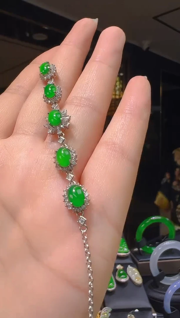 银S925镶嵌翡翠手链100(多样性发货发其一)