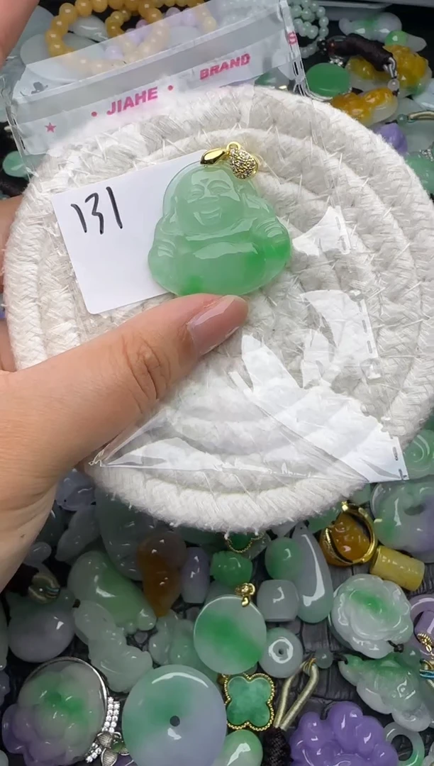 颈饰未镶嵌翡翠缅甸翡翠吊坠