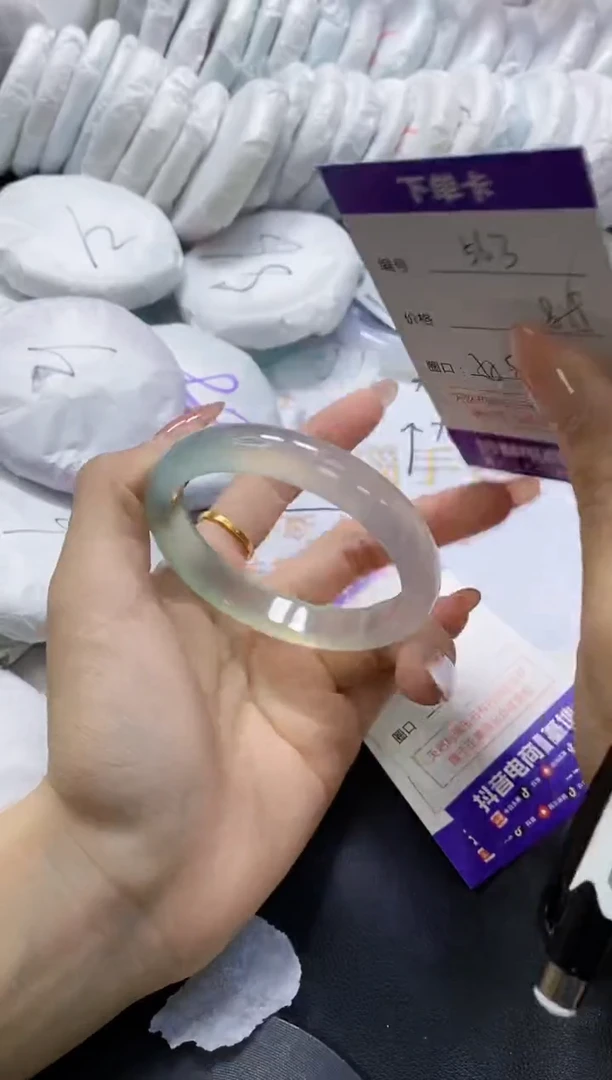 手镯玛瑙/玉髓未镶嵌563