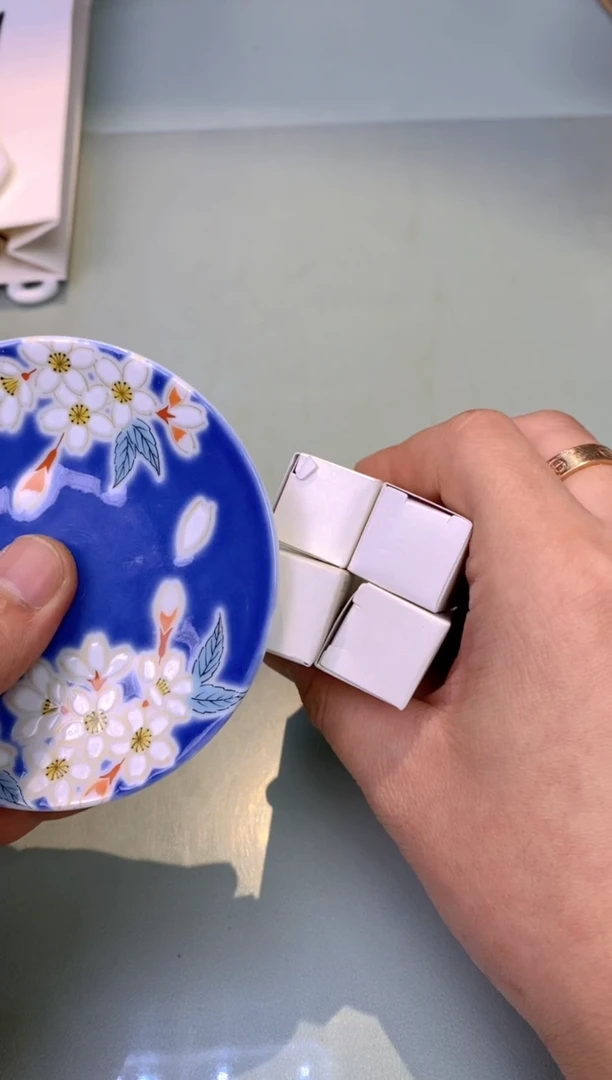 【闪购商品】瓷片四小瓶