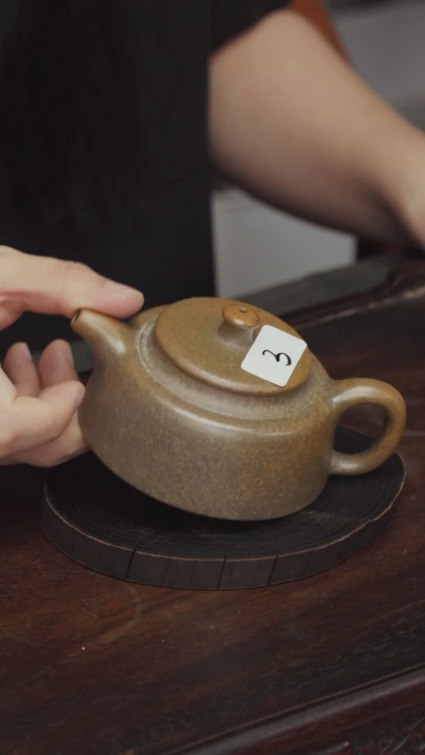 茶壶紫砂本绿-柴烧-半手工-金钟-100cc