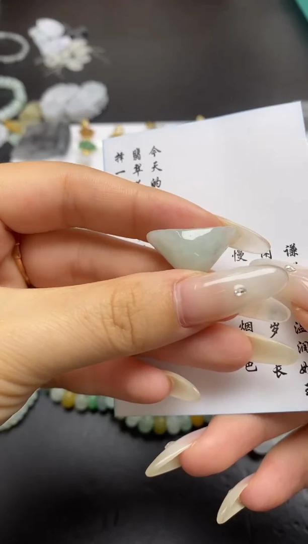 定制翡翠未镶嵌翡翠毛货~多样性发其一~