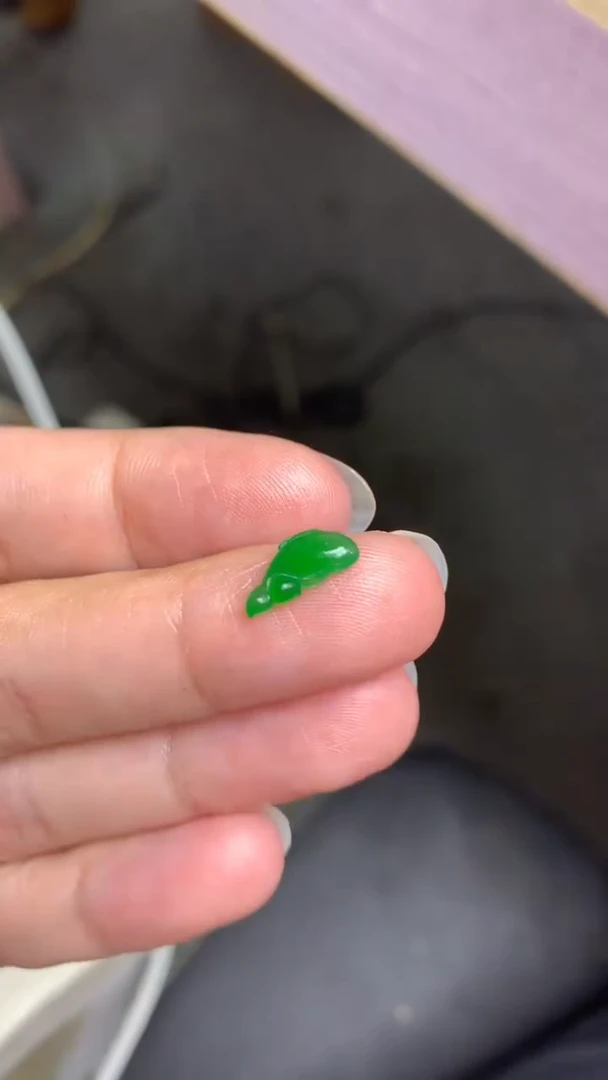 未镶嵌定制翡翠毛货