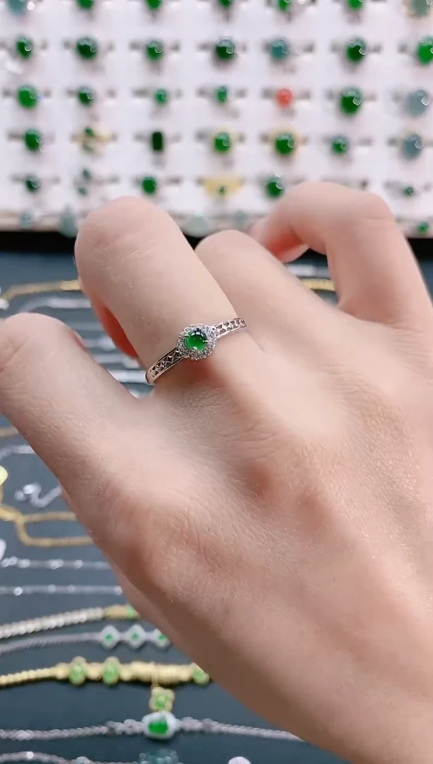 【闪购商品】翡翠戒指银S925镶嵌天然翡翠