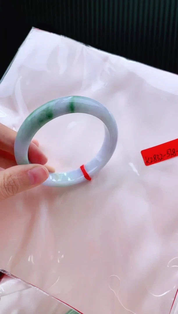 未镶嵌手镯翡翠57+