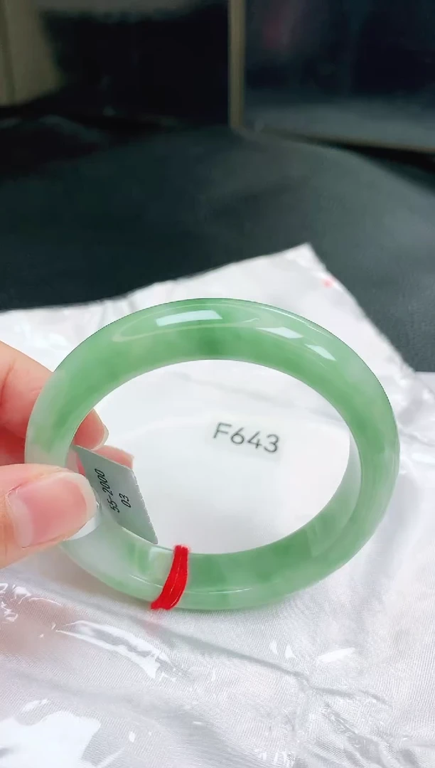 未镶嵌手镯翡翠缅甸天然A货翡翠手镯