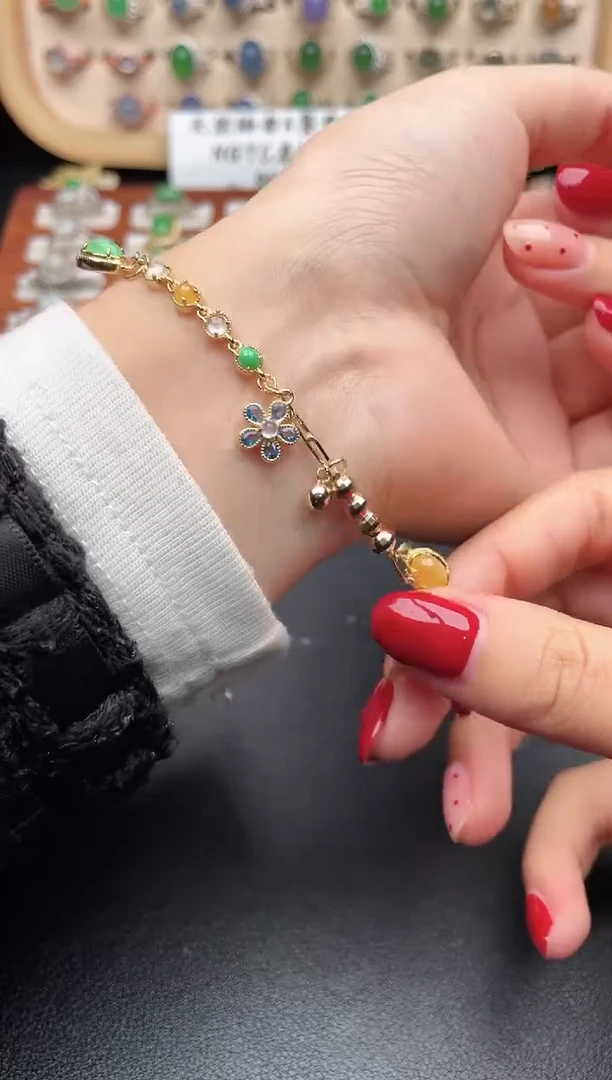 未镶嵌戒指翡翠一物一证一礼盒