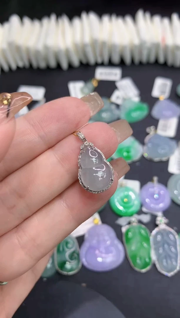 吊坠(不含链)18K金镶嵌翡翠11
