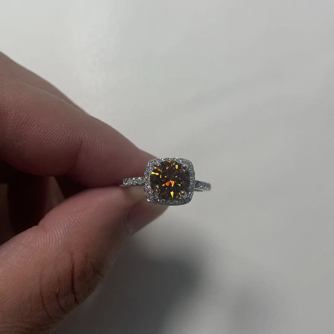 铜合金莫桑石戒指 气质轻奢经典镶嵌满钻银戒豪华可调节戒指818