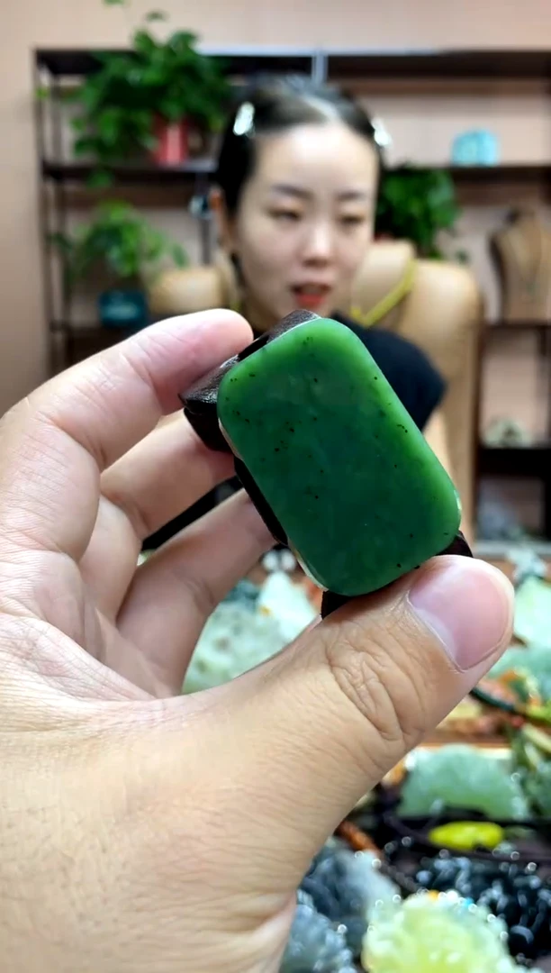 颈饰未镶嵌和田玉·