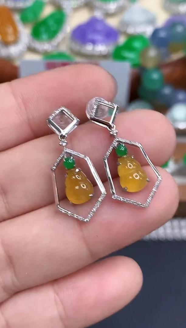 18K金镶嵌翡翠耳饰377-中国好珍宝