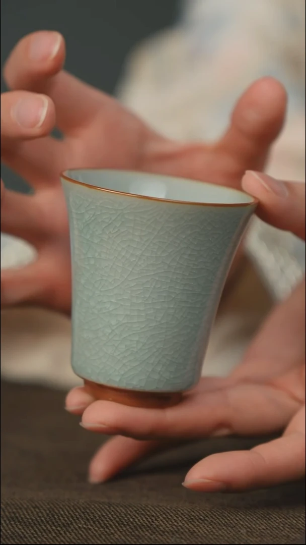 鱼鳞冰花 问天杯 带底款
