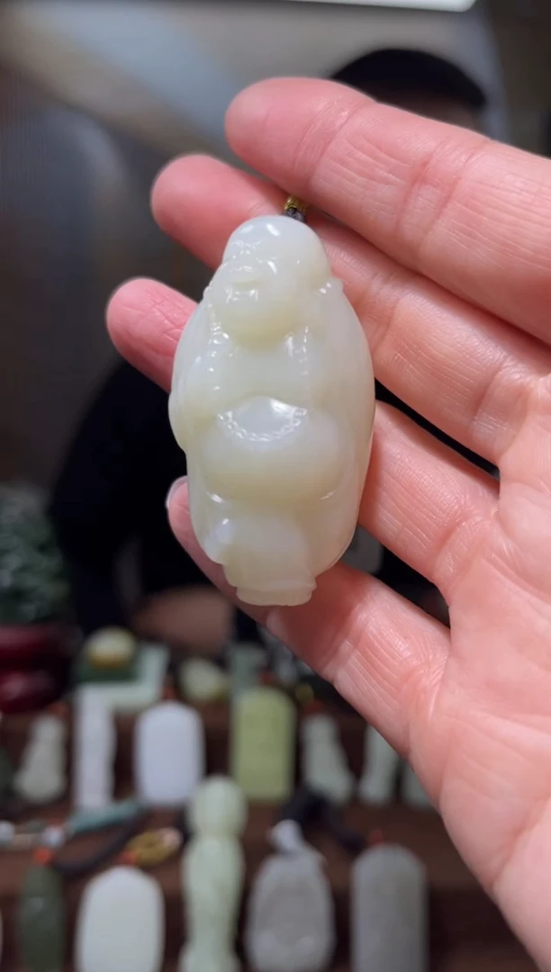 颈饰未镶嵌和田玉·