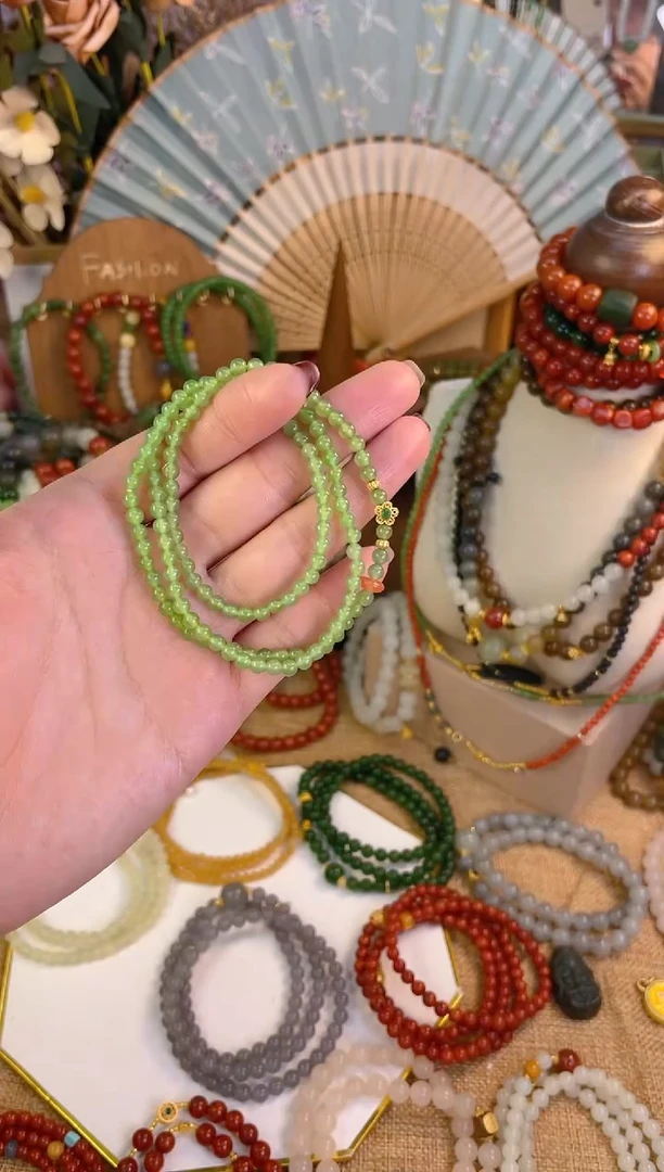 【闪购商品】和田玉手串18K金镶嵌碧玉