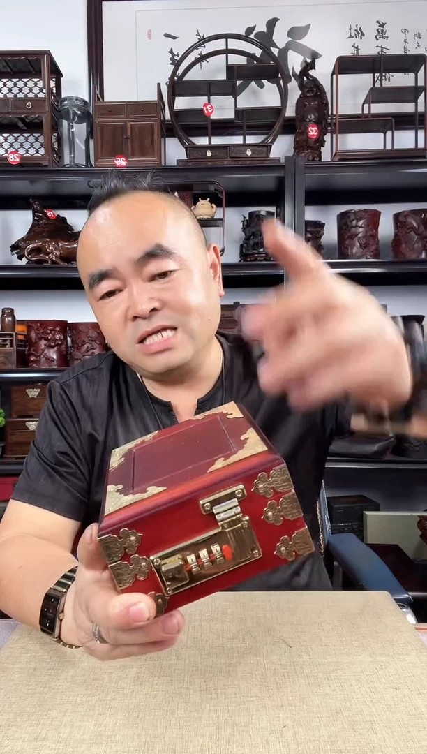 木正方盒老李红木工艺品