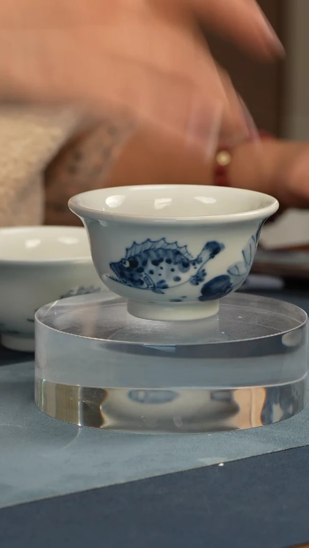 杯子瓷我****的杨贵云 青花内绘 荷趣 大压手