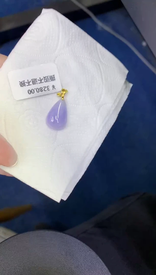 颈饰18K金镶嵌翡翠缅甸天然翡翠A货