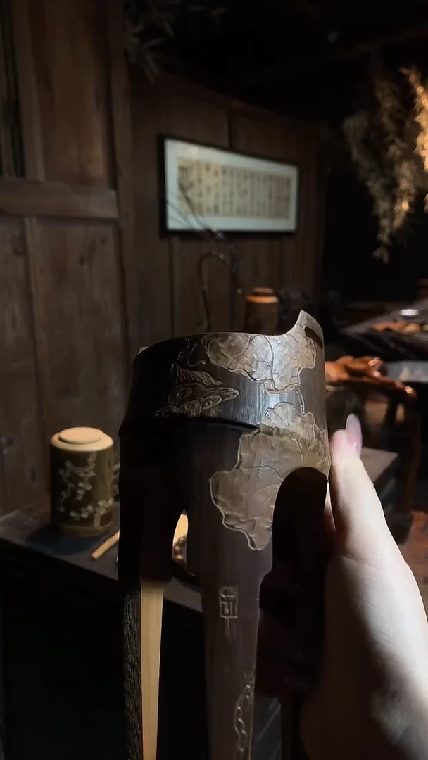 莲蓬三足香炉.......