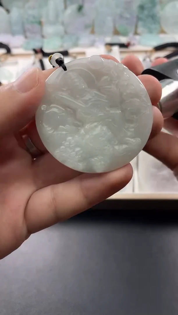 颈饰未镶嵌翡翠....10/7/.87