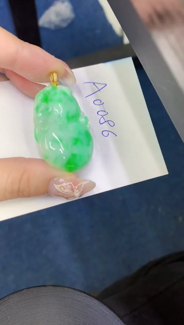 【闪购商品】翡翠颈饰18K金镶嵌000000000000