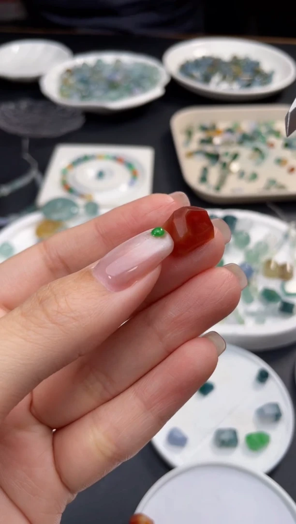 未镶嵌定制翡翠薄****?啊A271