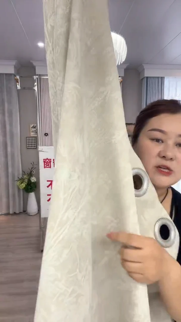 布闪电购商品25  微瑕（中）