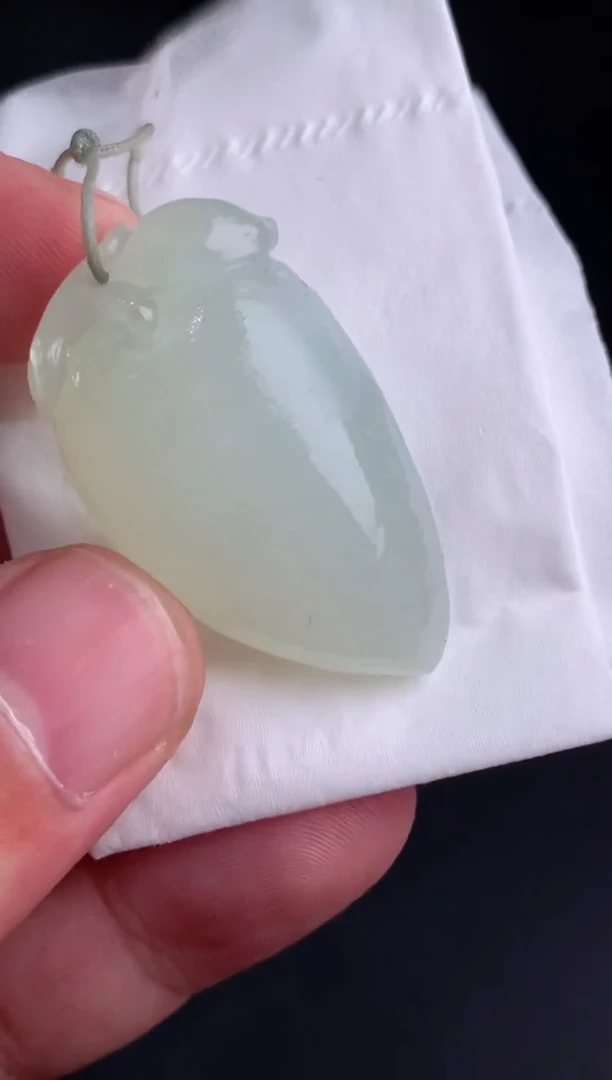 未镶嵌定制翡翠偏*?翡翠