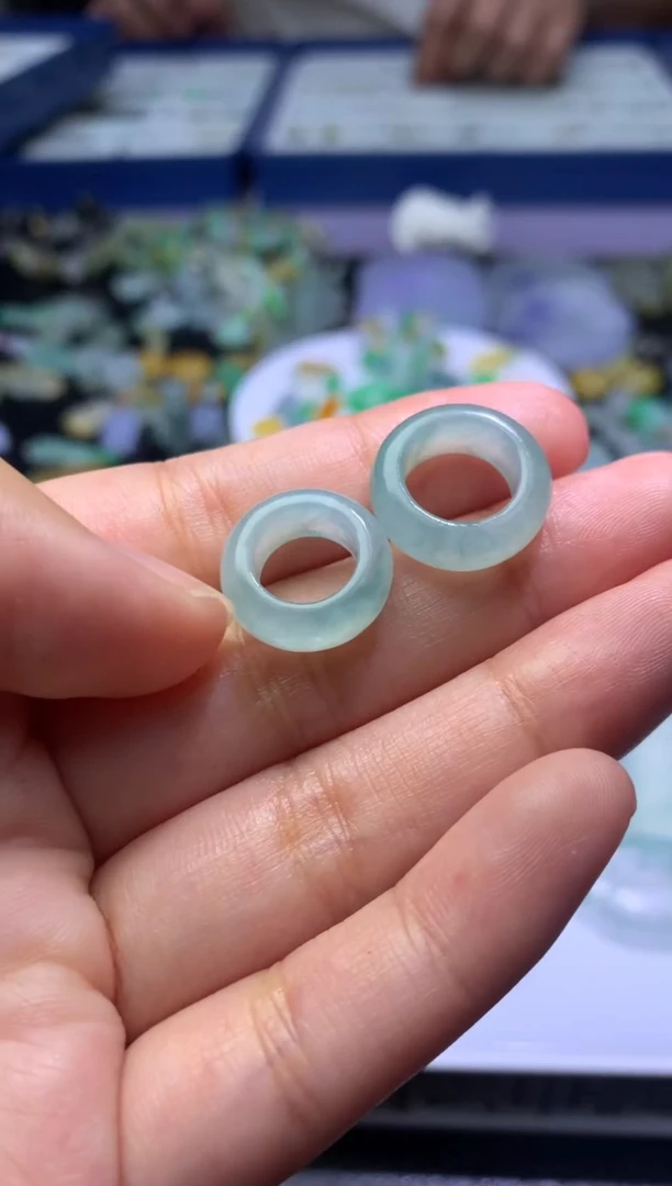 未镶嵌定制翡翠毛货