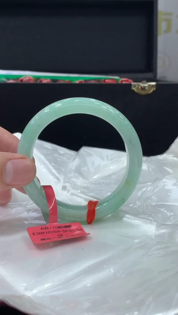 未镶嵌手镯翡翠翡翠手镯