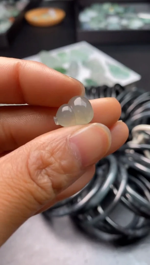 【闪购商品】定制翡翠未镶嵌翡翠毛货~多样性发货一个