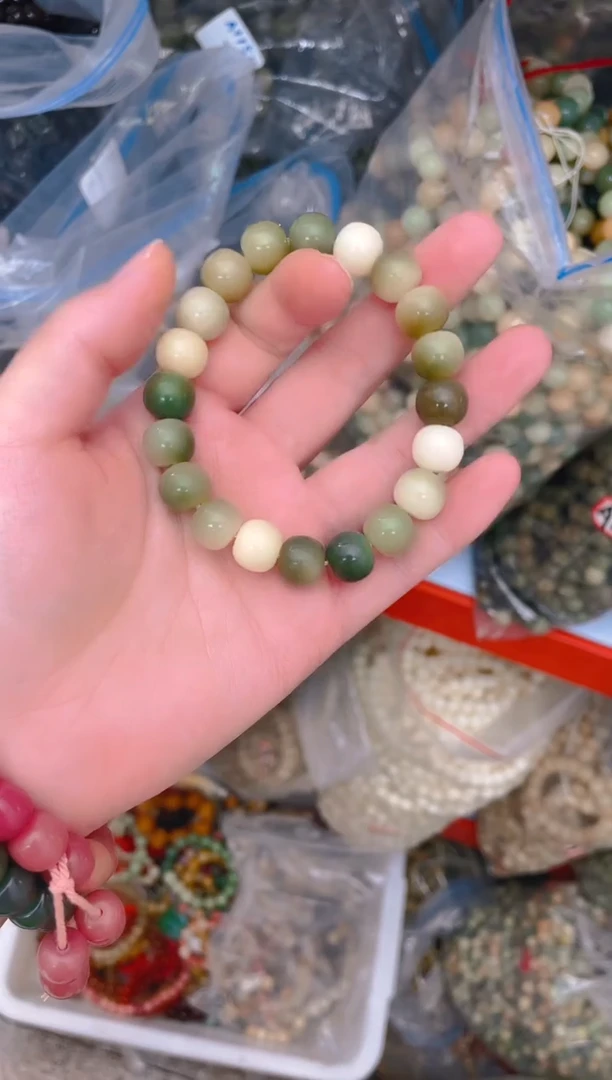 菩提根/象牙果吊坠苹果单圈颜色随机一条