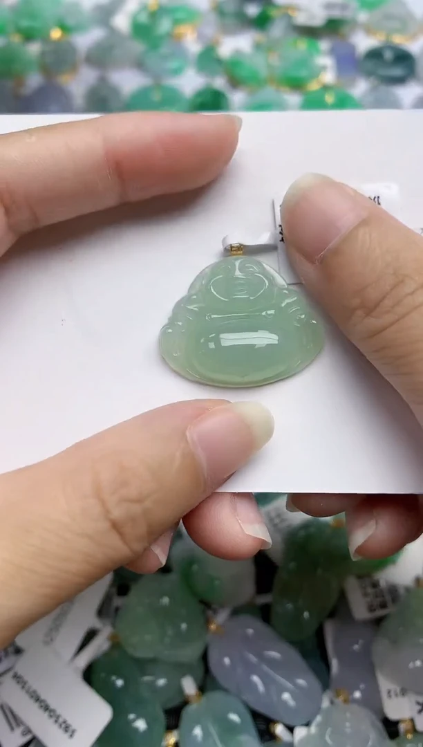 翡翠未镶嵌颈饰天然翡翠A货