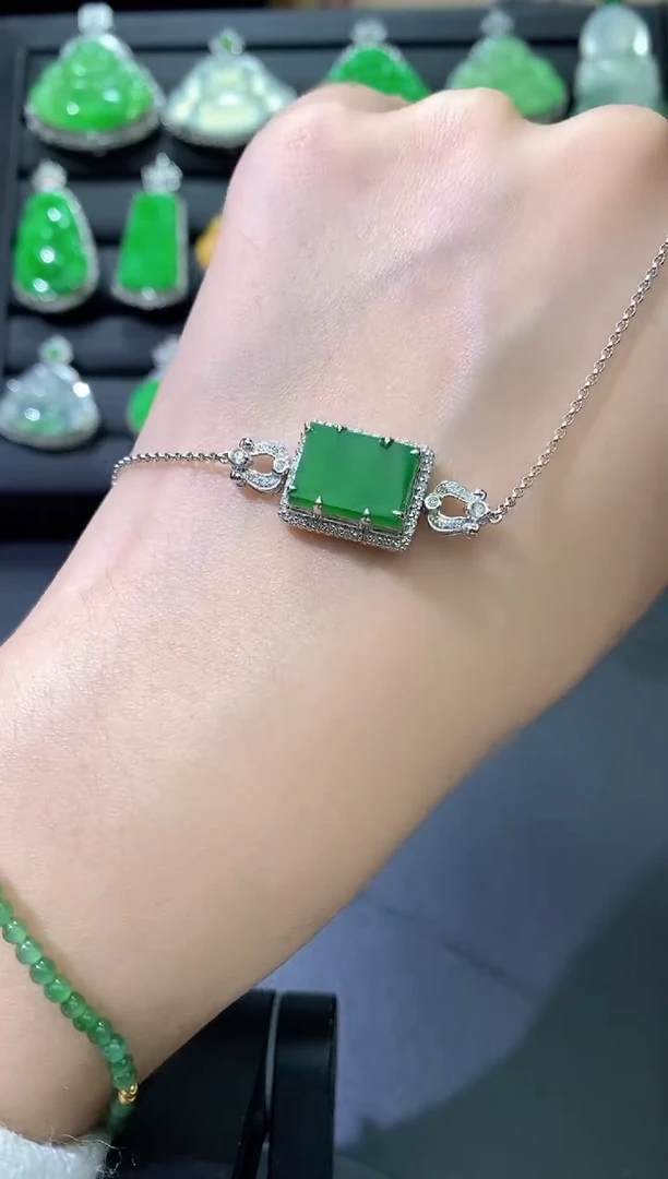 18K金镶嵌手链翡翠无事牌