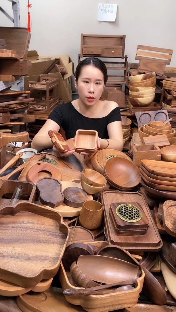 木  乌檀木蝴蝶结礼物盒