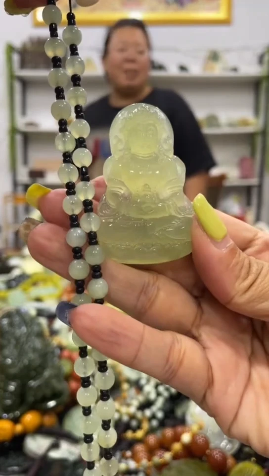 未镶嵌岫玉吊坠