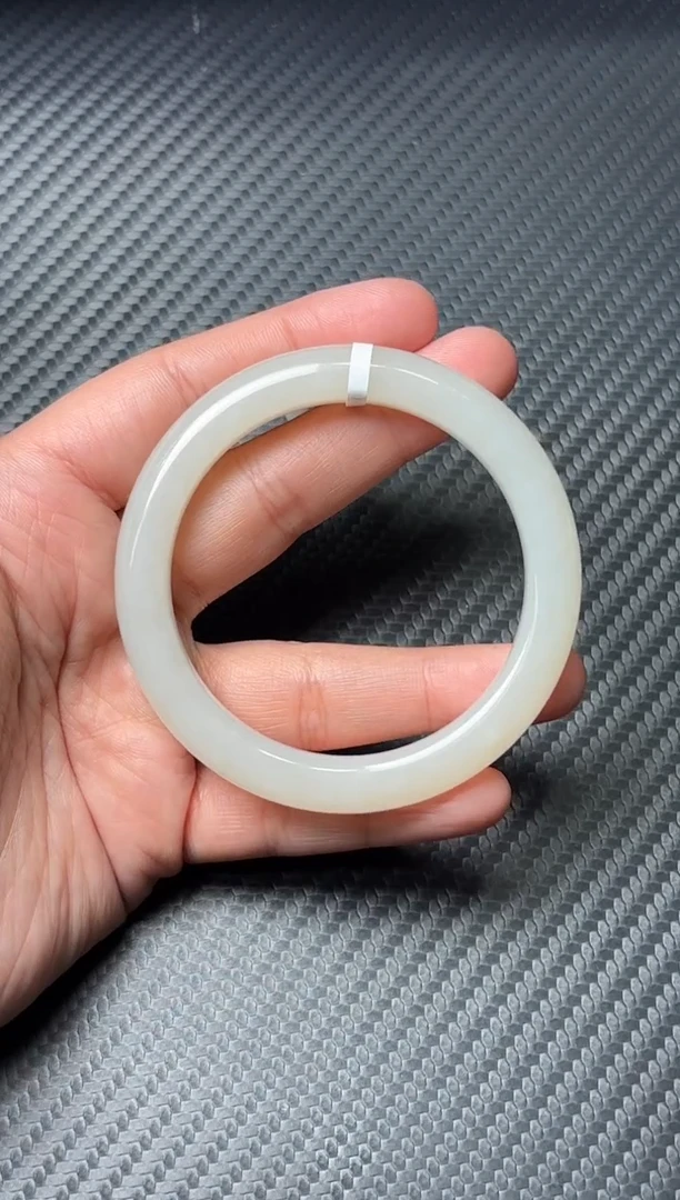 未镶嵌手镯和田玉和田黑山微色差55ms