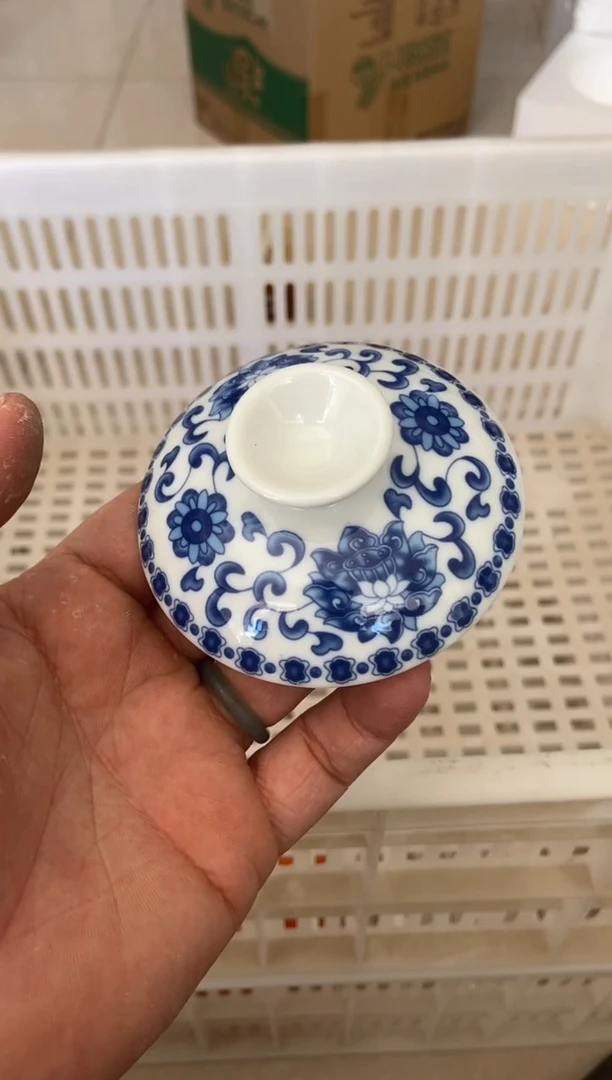 无运费险有瑕疵的摄影的产品有使用过的痕迹有点脏介意勿拍