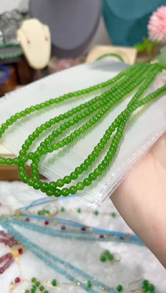 【闪购商品】和田玉（碧玉）颈饰银S925镶嵌圆99