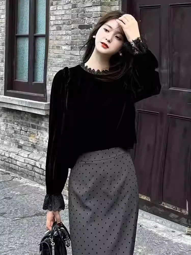 法式复古花边黑色丝绒衬衫女2025春秋新款高级感气质宽松显瘦上衣